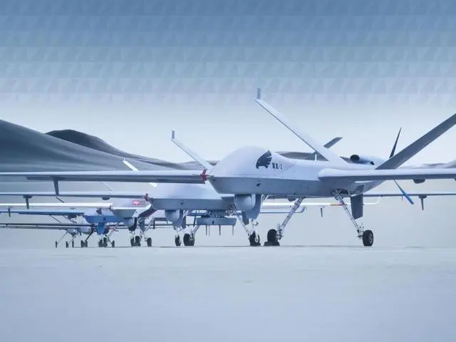 翼龙-X等20余型国产军用无人机亮相航展，，，无人机协同系统日益完整
